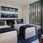 Luxury At Savoy Monumentalis *