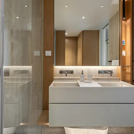 アパート Luxury At Savoy Monumentalis フンシャル