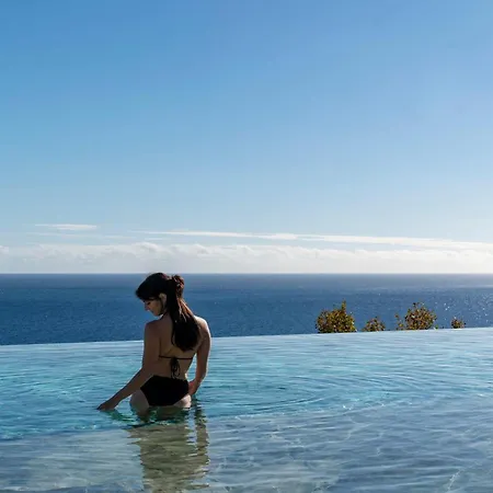 Savoy Monumentalis X By An Island アパート