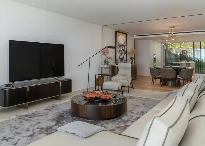 Luxury At Savoy Monumentalis 아파트 푼샬