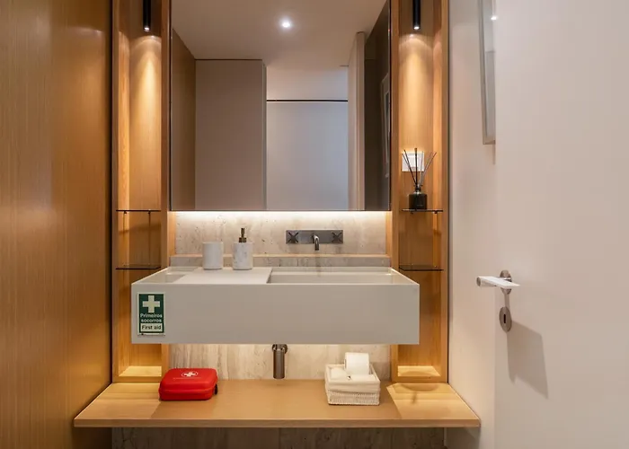 Luxury At Savoy Monumentalis *